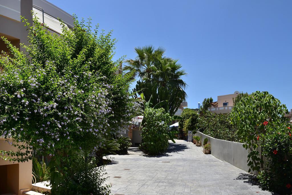 Akatos Hotel Agia Marina Exterior foto